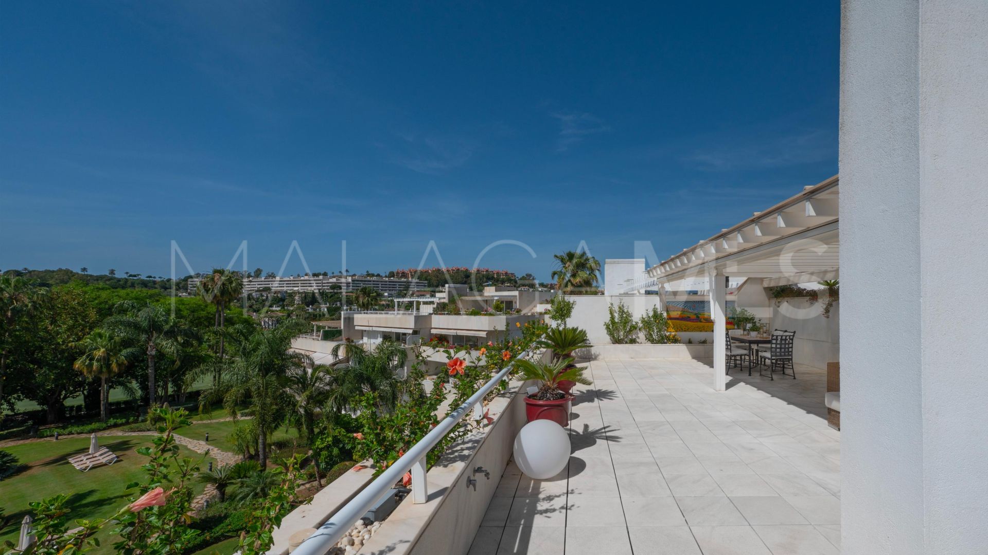 Duplex penthouse for sale in Los Granados Golf