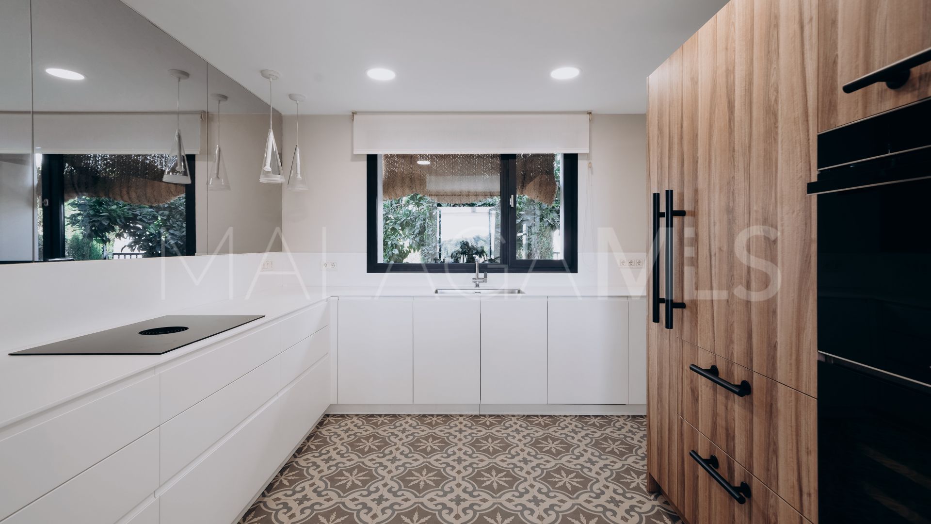 Haus for sale in Marbella Hill Village
