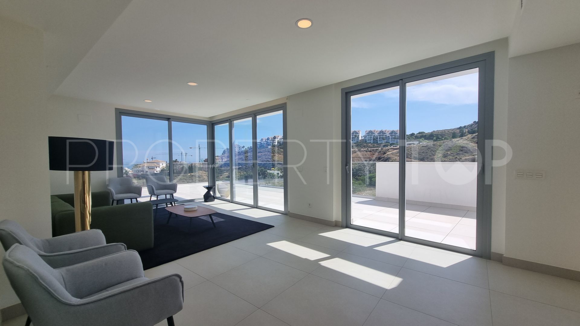 Buy penthouse with 2 bedrooms in Calanova Golf
