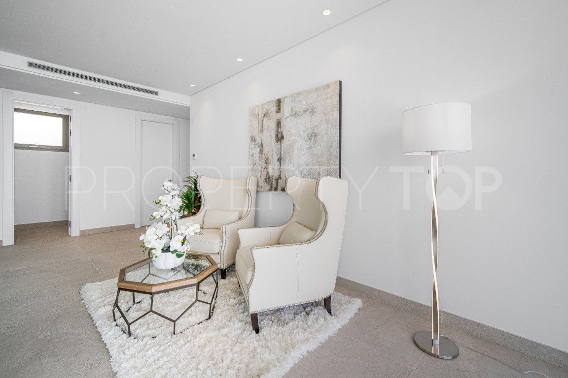 Apartamento de 3 dormitorios a la venta en The View Marbella