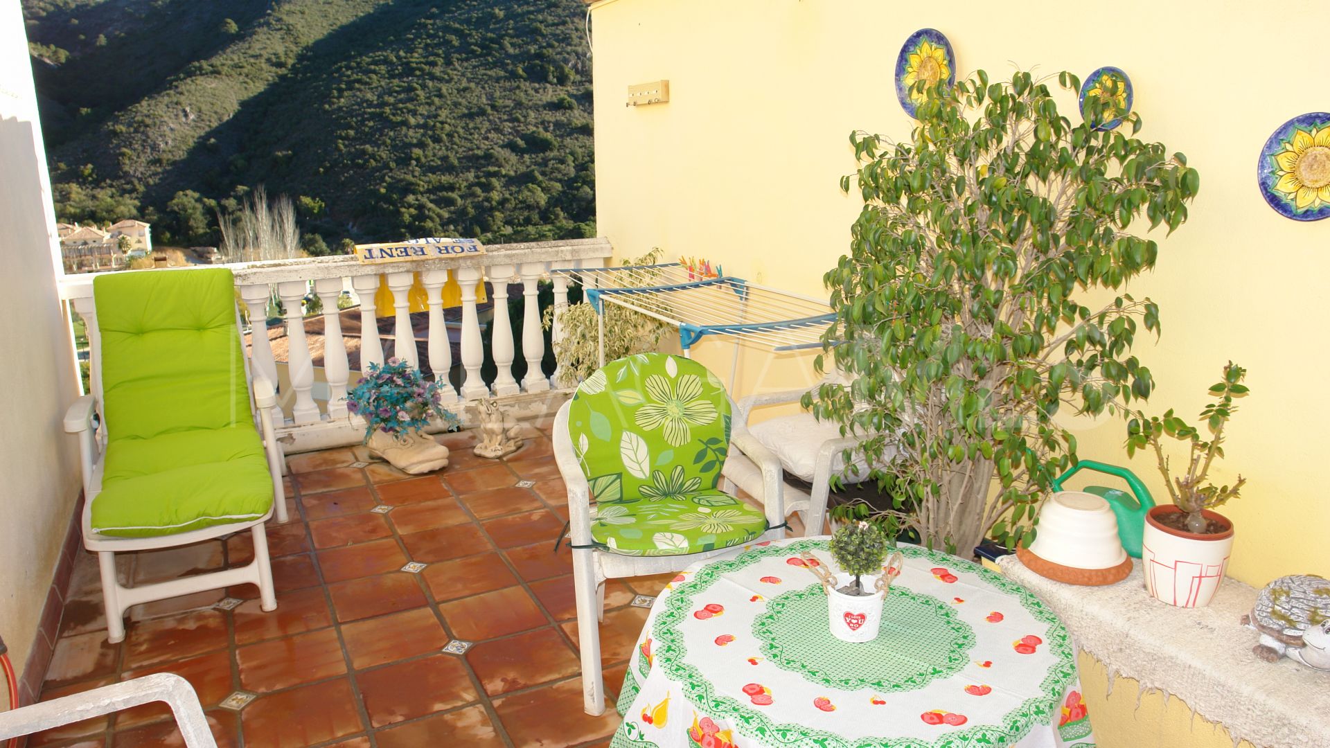Se vende adosado in Benahavis Centro with 3 bedrooms