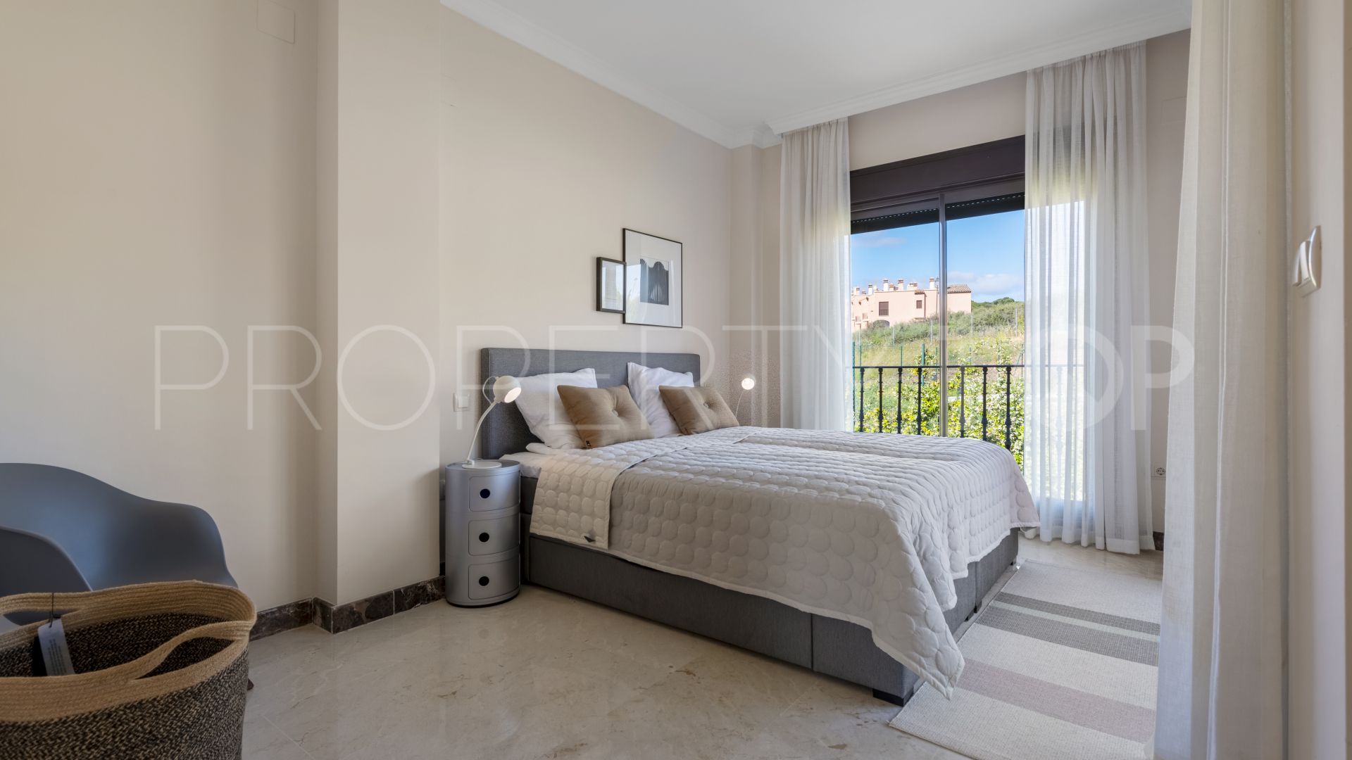 Comprar villa en Estepona