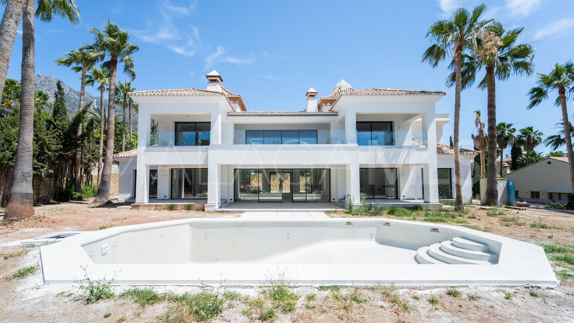 Villa for sale in Sierra Blanca