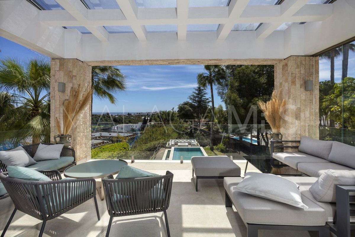 Villa for sale in El Paraiso