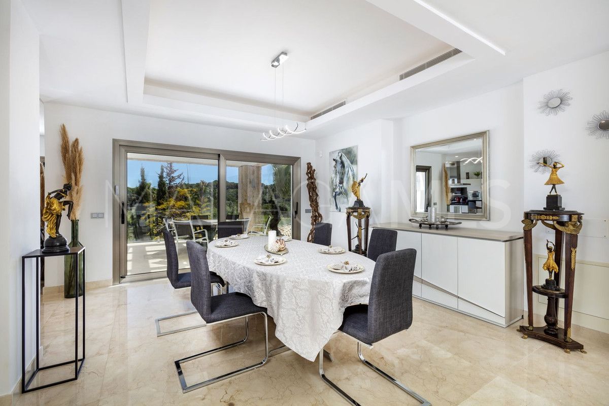 Villa for sale in El Paraiso