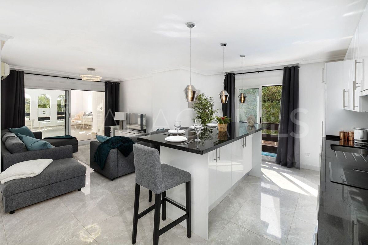 Buy apartment in Nueva Andalucia