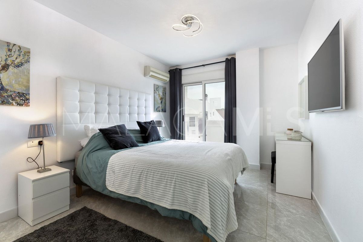 Buy apartment in Nueva Andalucia