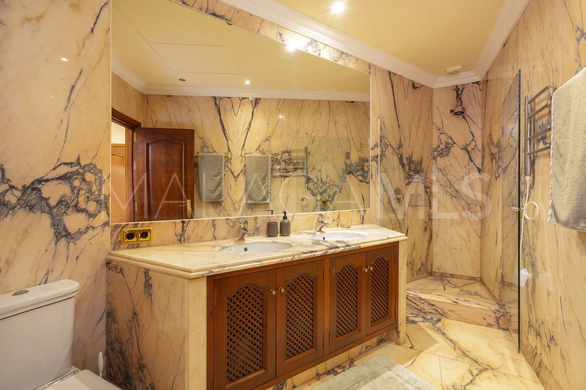 Villa for sale in La Zagaleta
