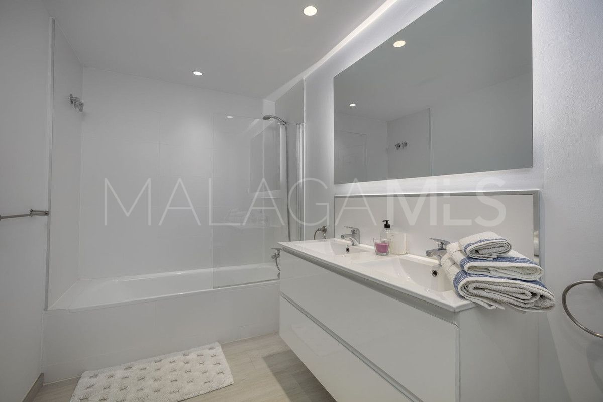 Nueva Andalucia, apartamento planta baja de 3 bedrooms for sale