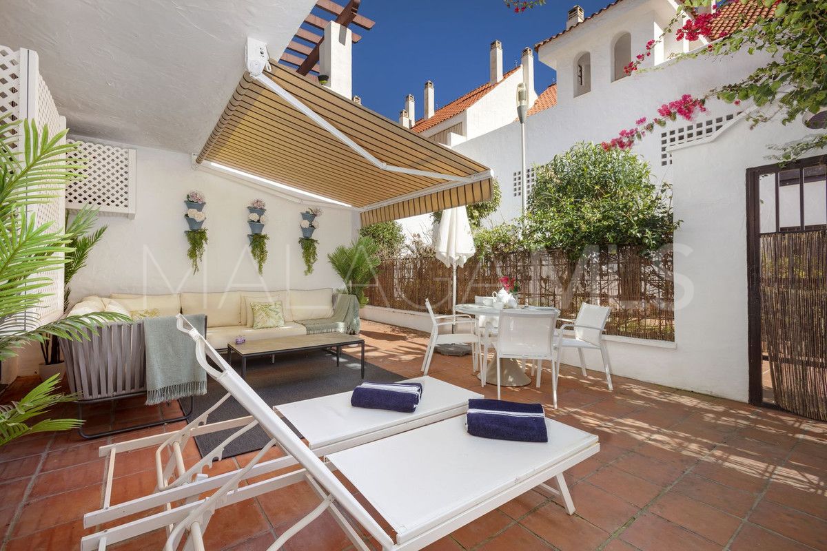 Nueva Andalucia, apartamento planta baja de 3 bedrooms for sale