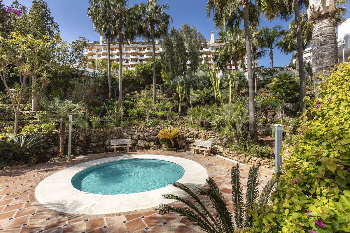 Lägenhet for sale in Nueva Andalucia