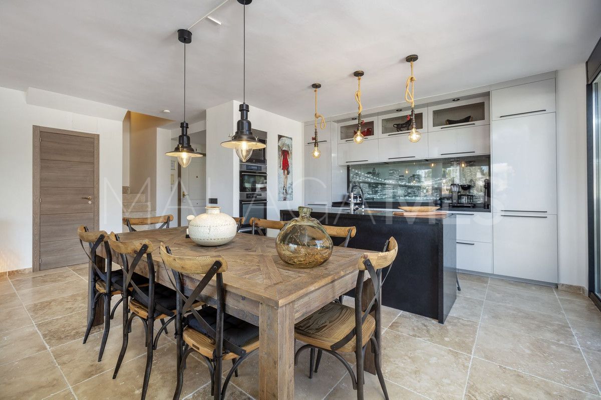 Lägenhet for sale in Nueva Andalucia