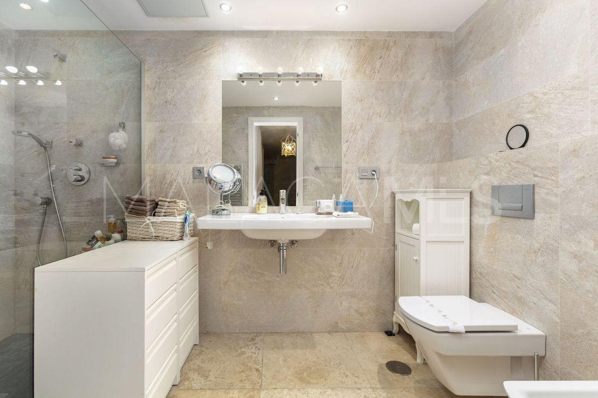 Erdgeschosswohnung for sale in Nueva Andalucia