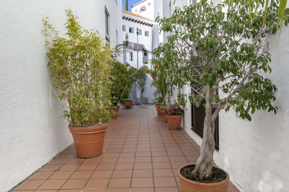 Nueva Andalucia, Ático with 2 bedrooms for sale