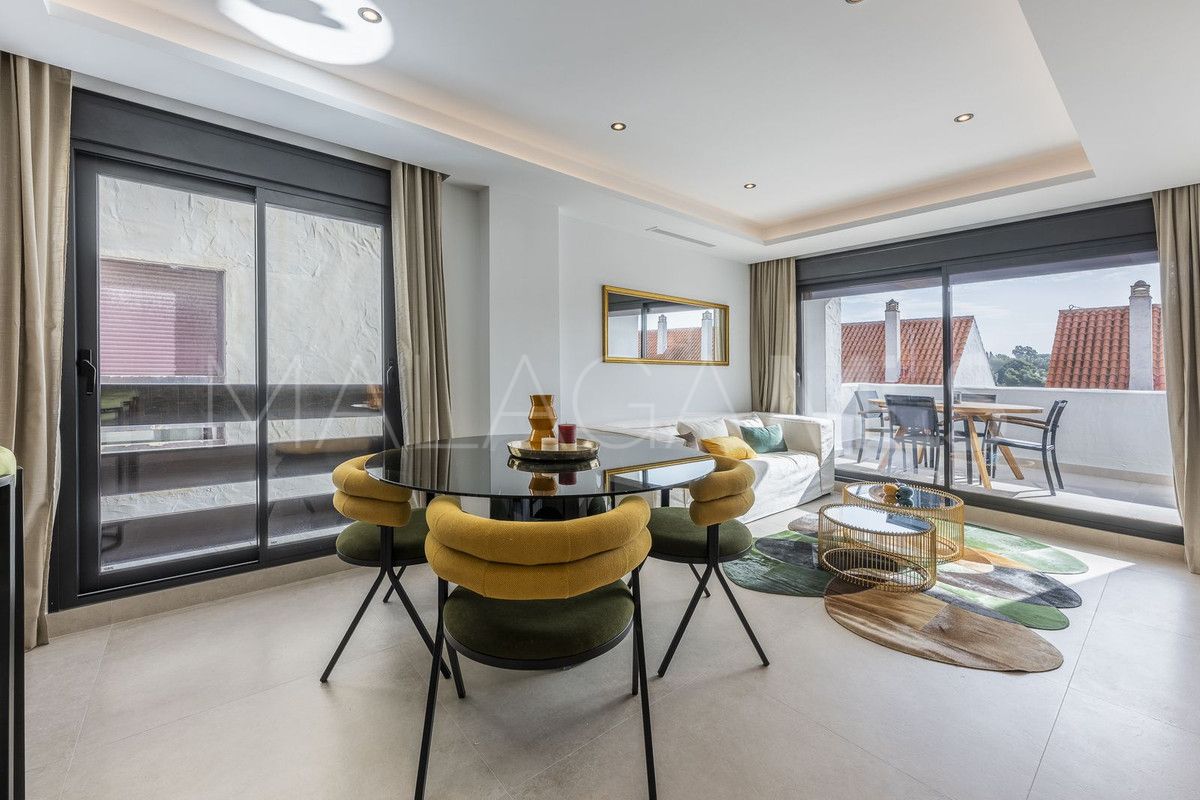 Apartamento for sale in Nueva Andalucia with 3 bedrooms