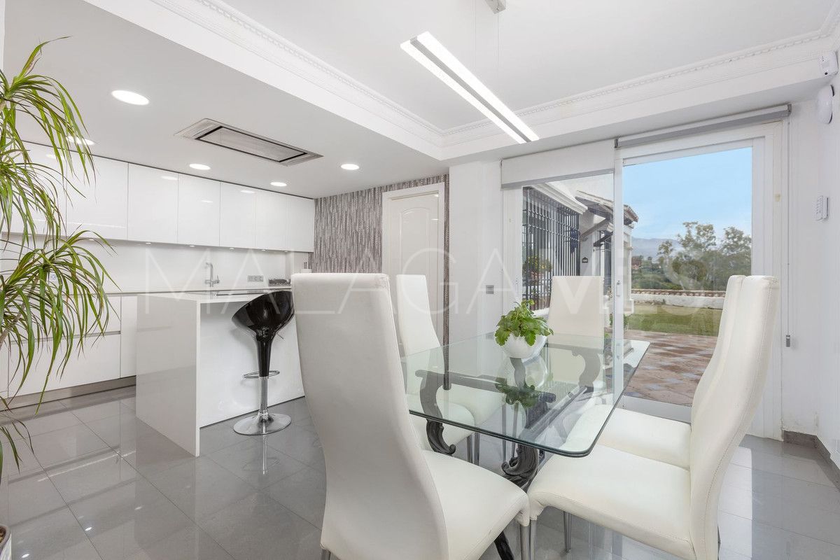 Buy adosado with 4 bedrooms in Marbella - Puerto Banus