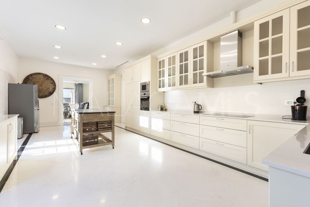 Se vende villa in Sierra Blanca de 8 bedrooms