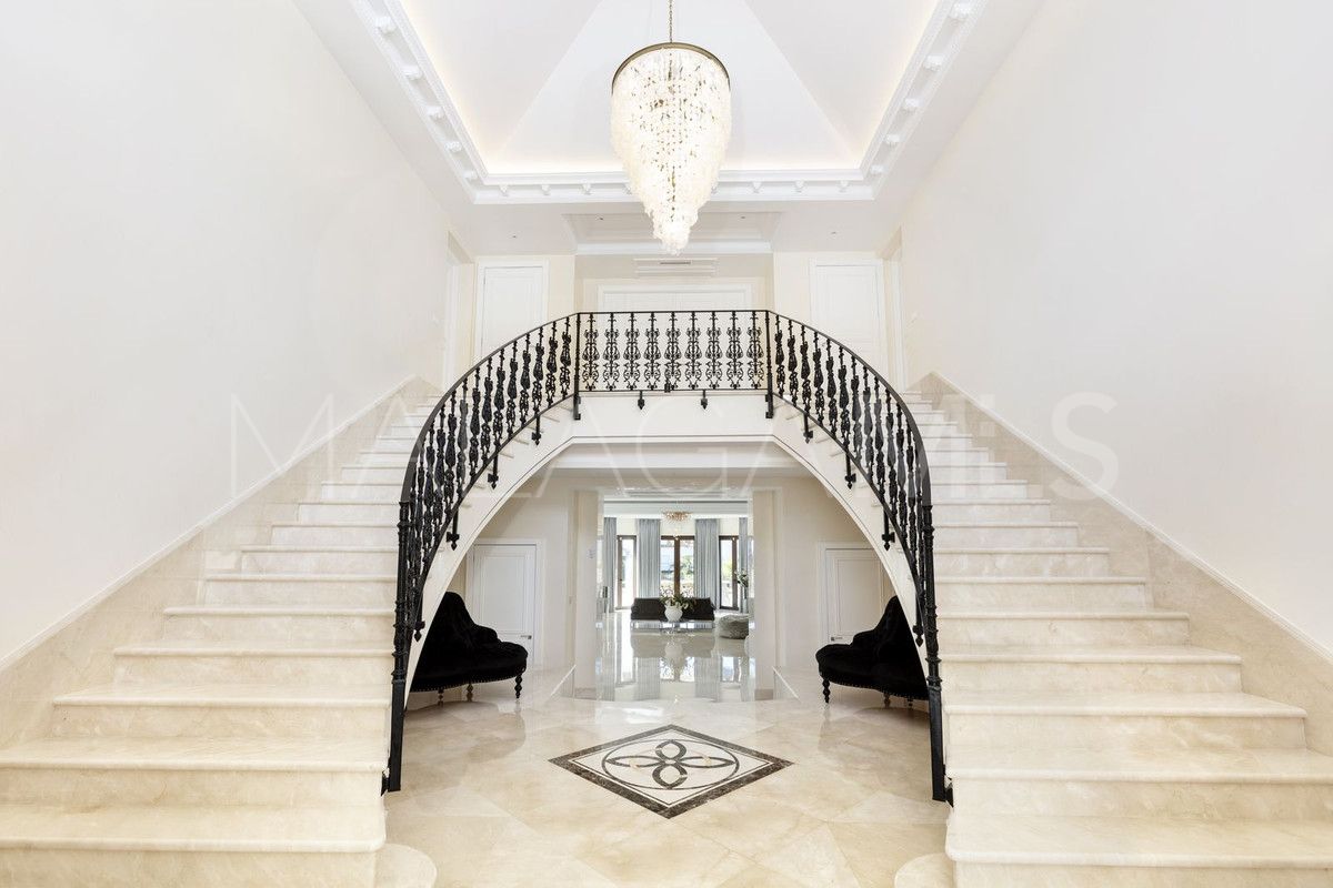 Se vende villa in Sierra Blanca de 8 bedrooms