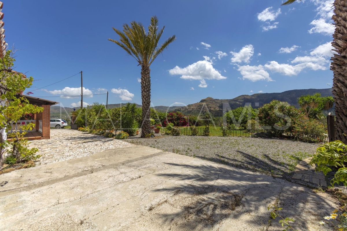 For sale Pizarra finca with 4 bedrooms