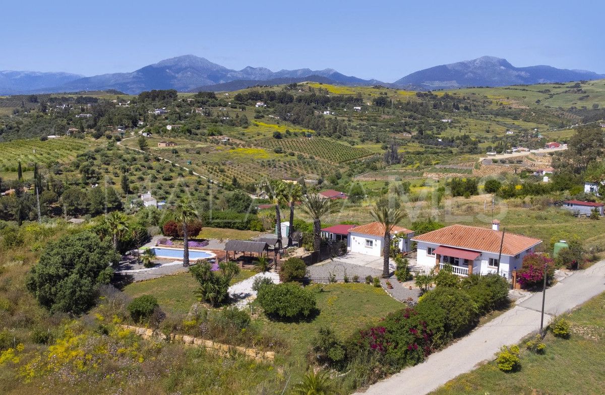 For sale Pizarra finca with 4 bedrooms