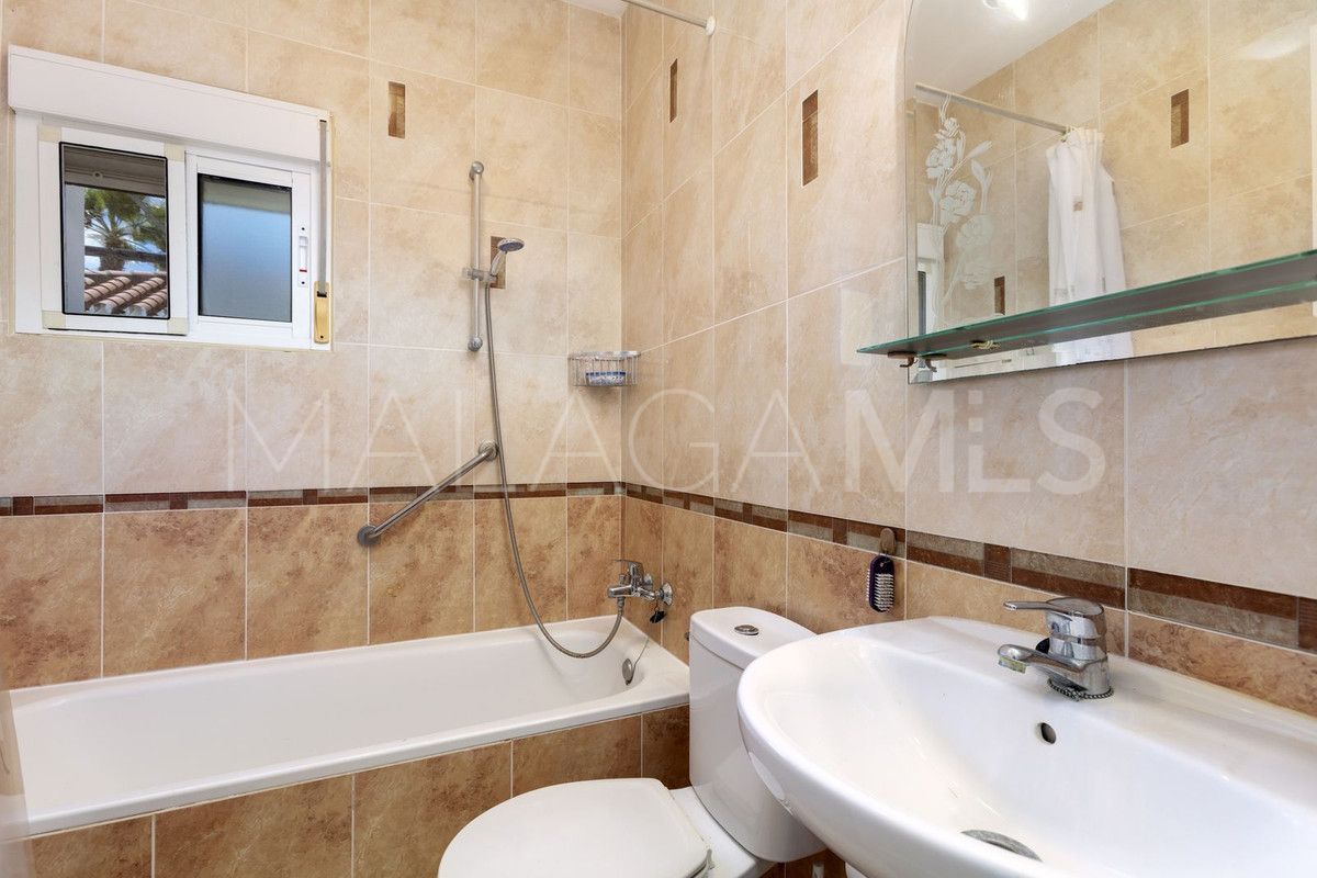 For sale Pizarra finca with 4 bedrooms