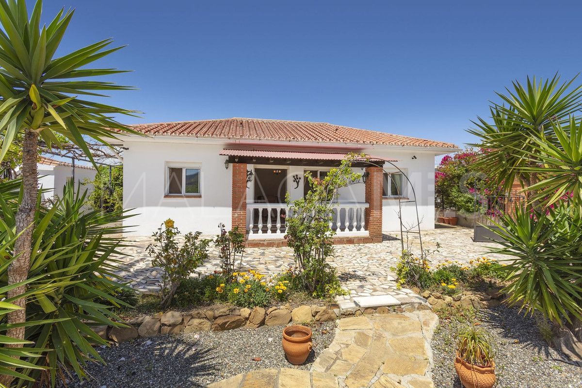 For sale Pizarra finca with 4 bedrooms