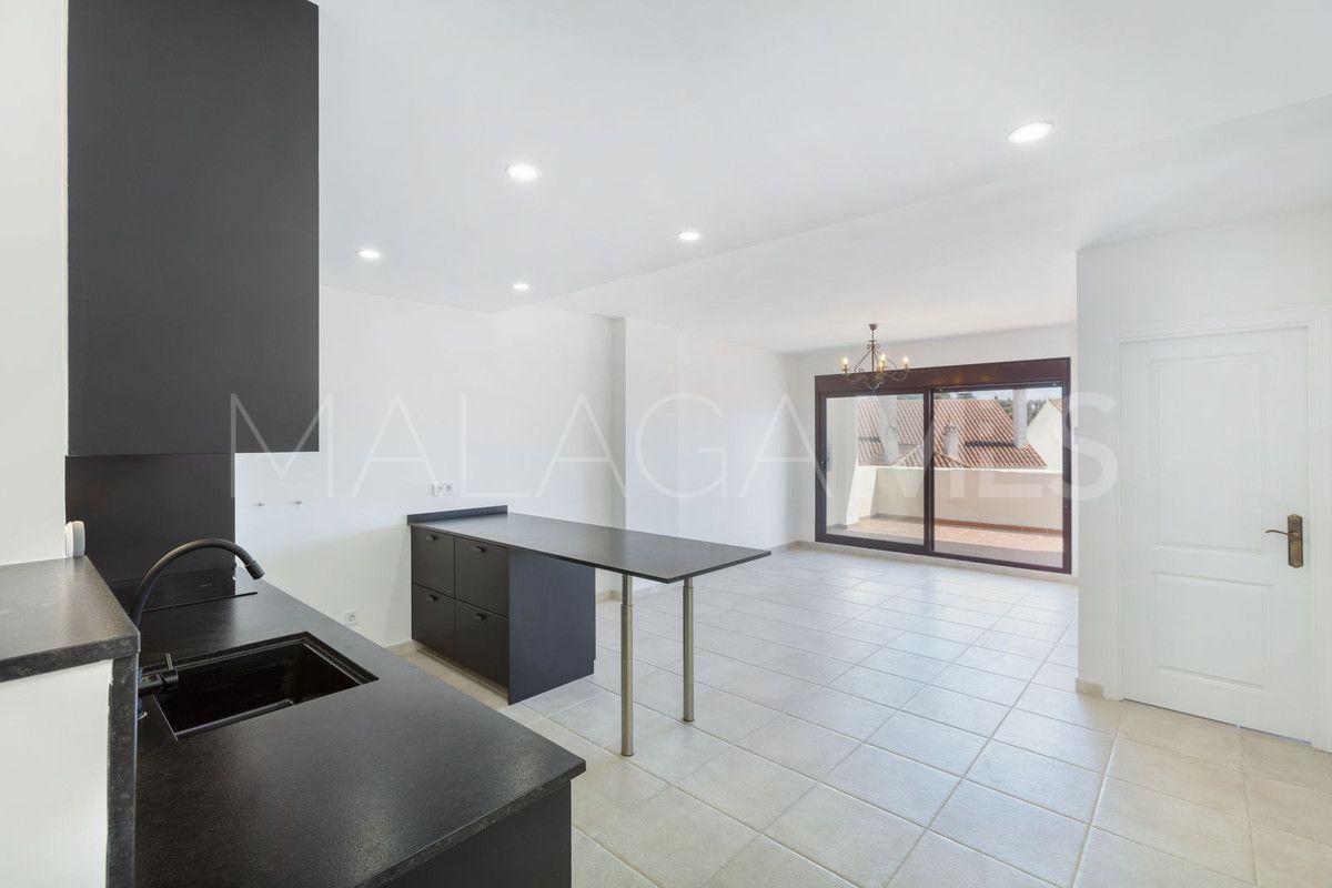 3 bedrooms apartment for sale in Nueva Andalucia