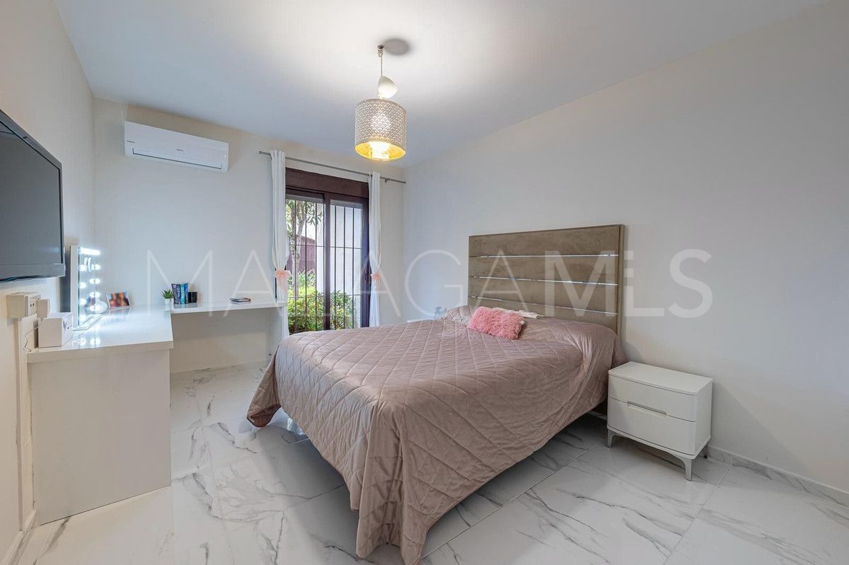 Nueva Andalucia, apartamento planta baja with 3 bedrooms for sale