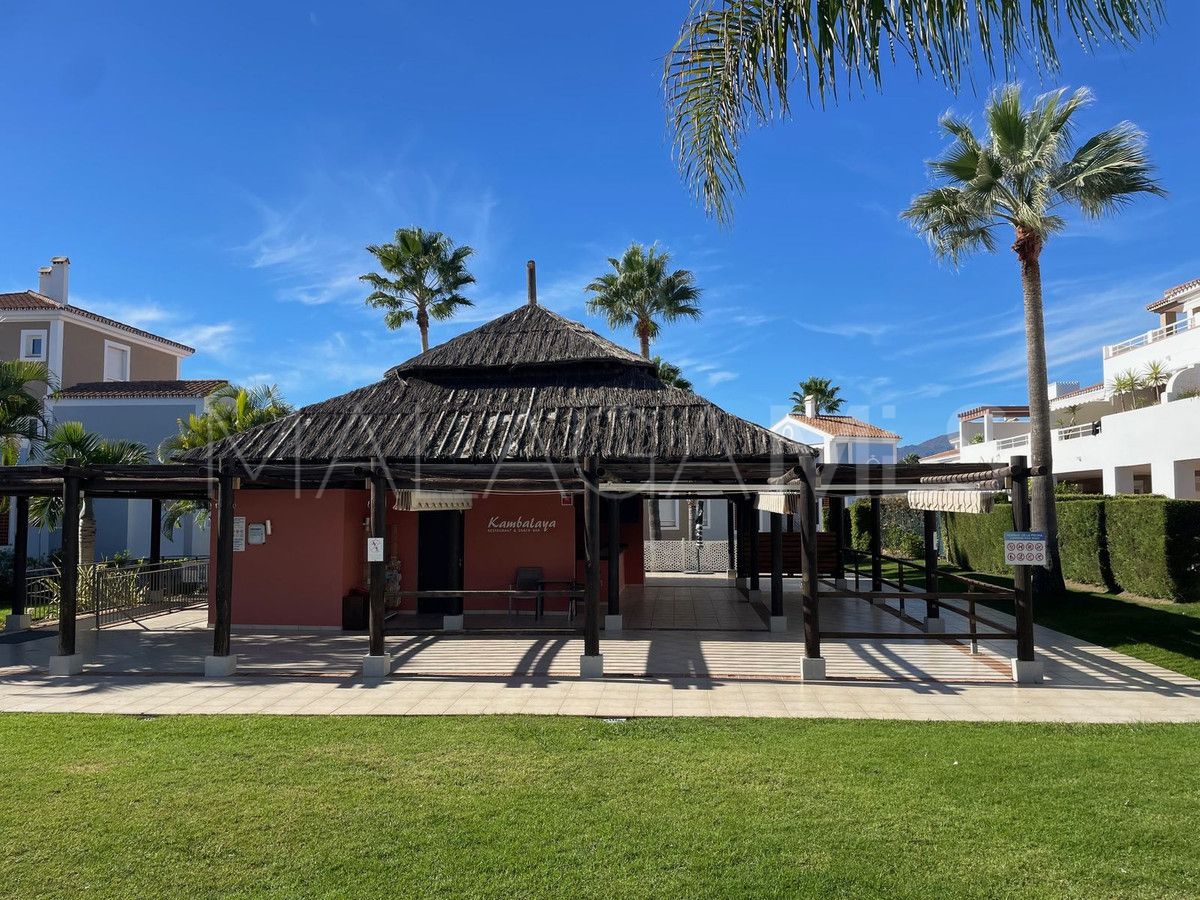 Markplanslägenhet for sale in New Golden Mile