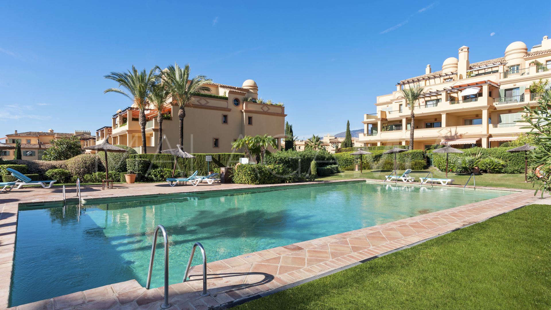 Zweistöckiges penthouse for sale in Four Seasons