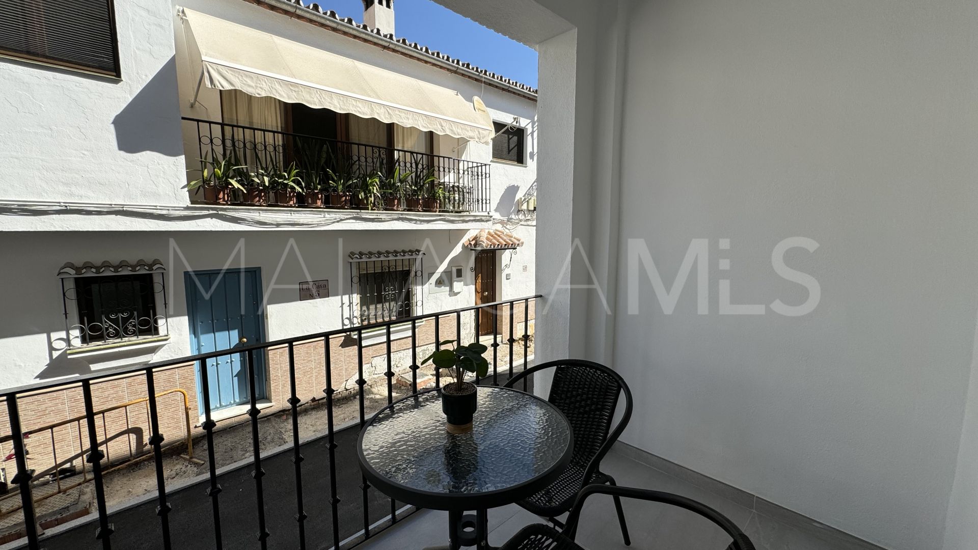 2 bedrooms apartment for sale in Benahavis Centro