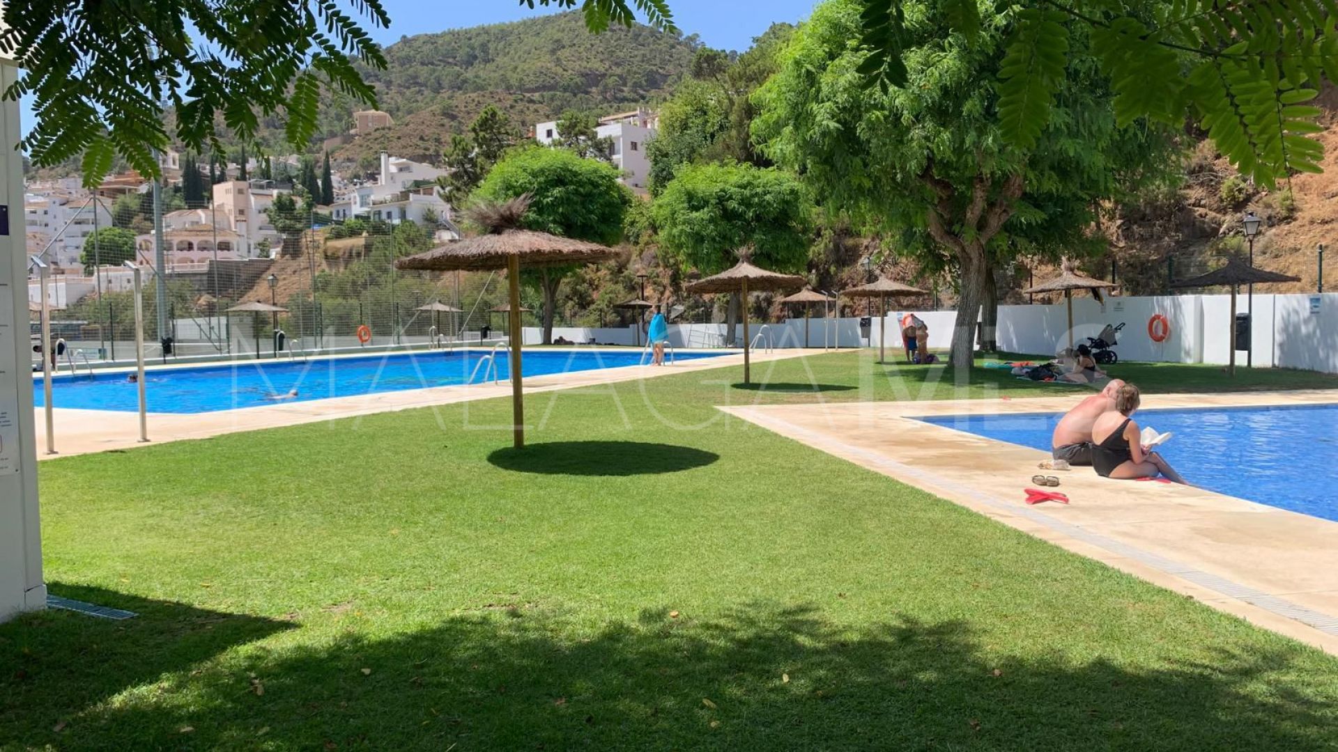 2 bedrooms apartment for sale in Benahavis Centro