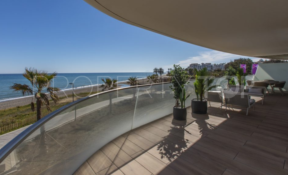 Estepona Playa 4 bedrooms apartment for sale