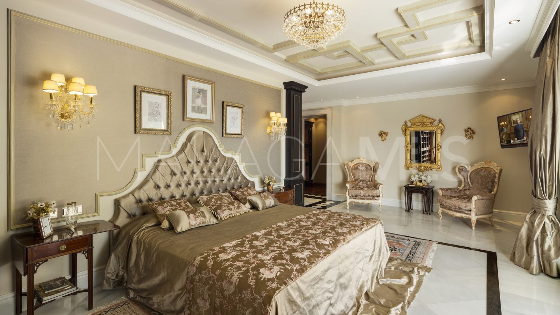 Mansion for sale in Sierra Blanca with 7 bedrooms