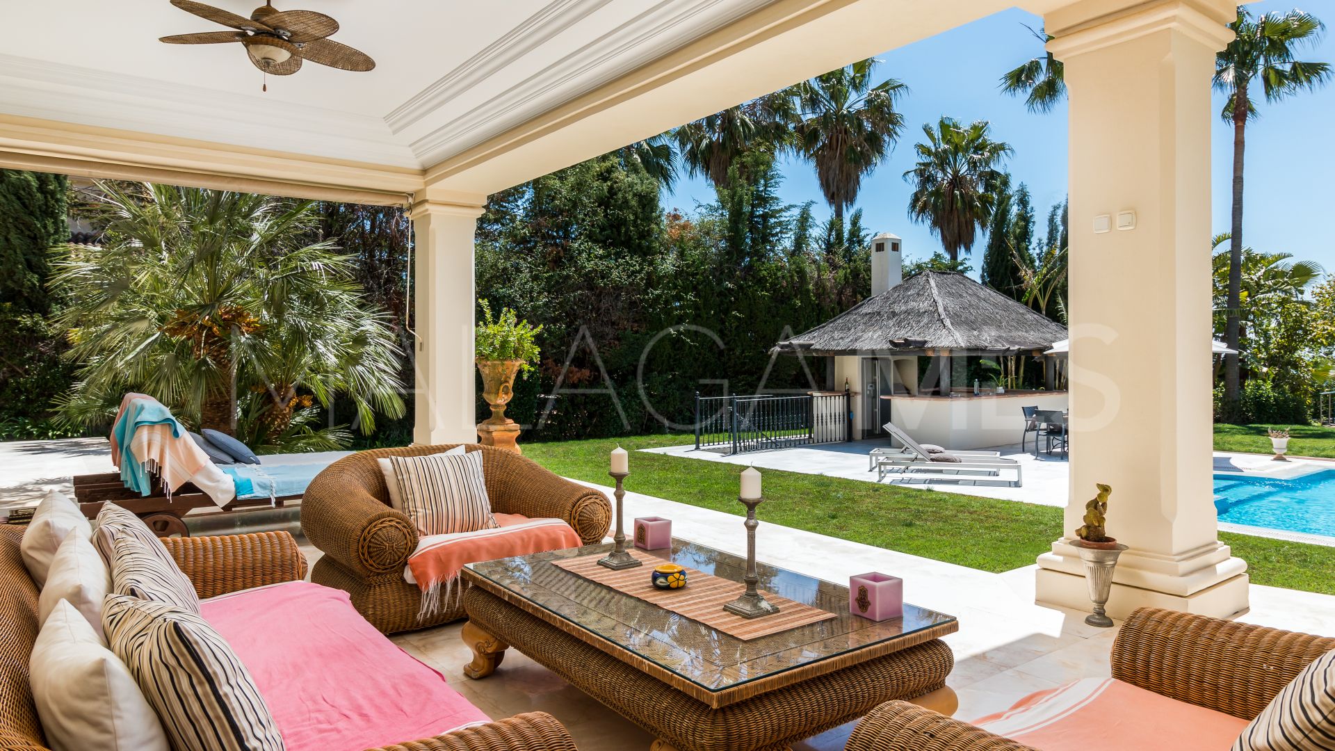 Villa for sale in Los Picos