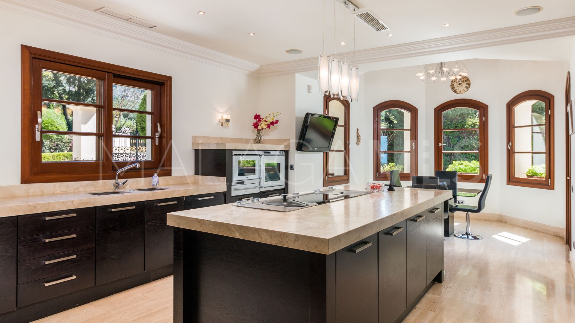 Villa for sale in Los Picos