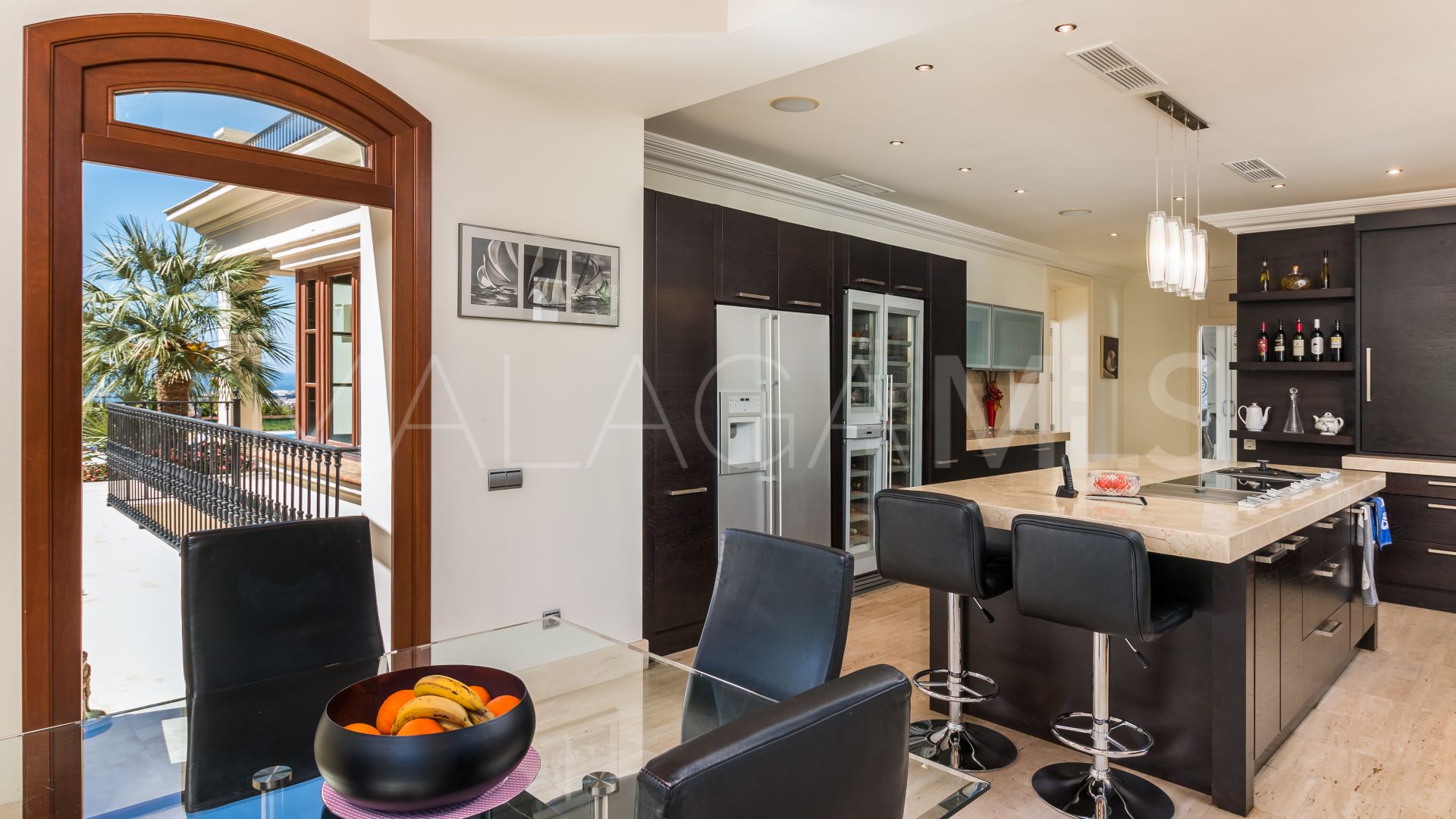 Villa for sale in Los Picos