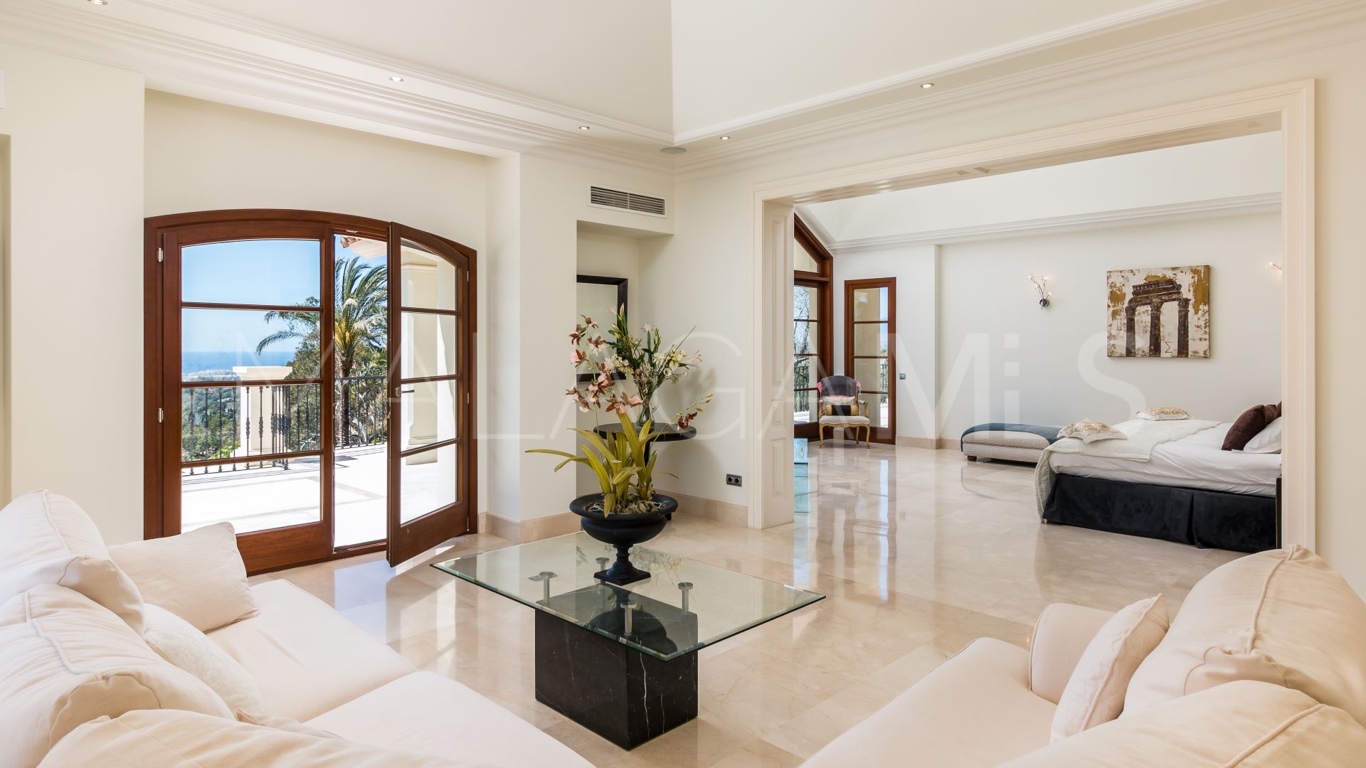 Villa for sale in Los Picos