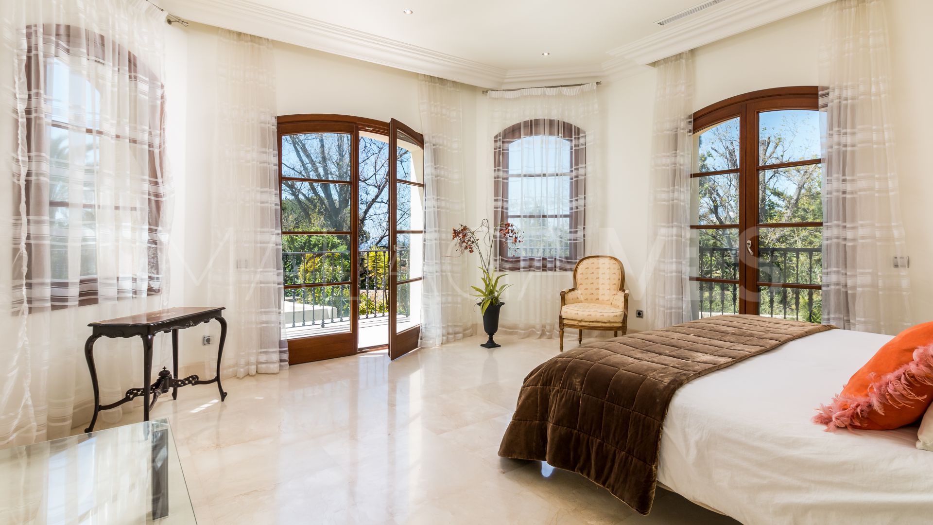 Villa for sale in Los Picos