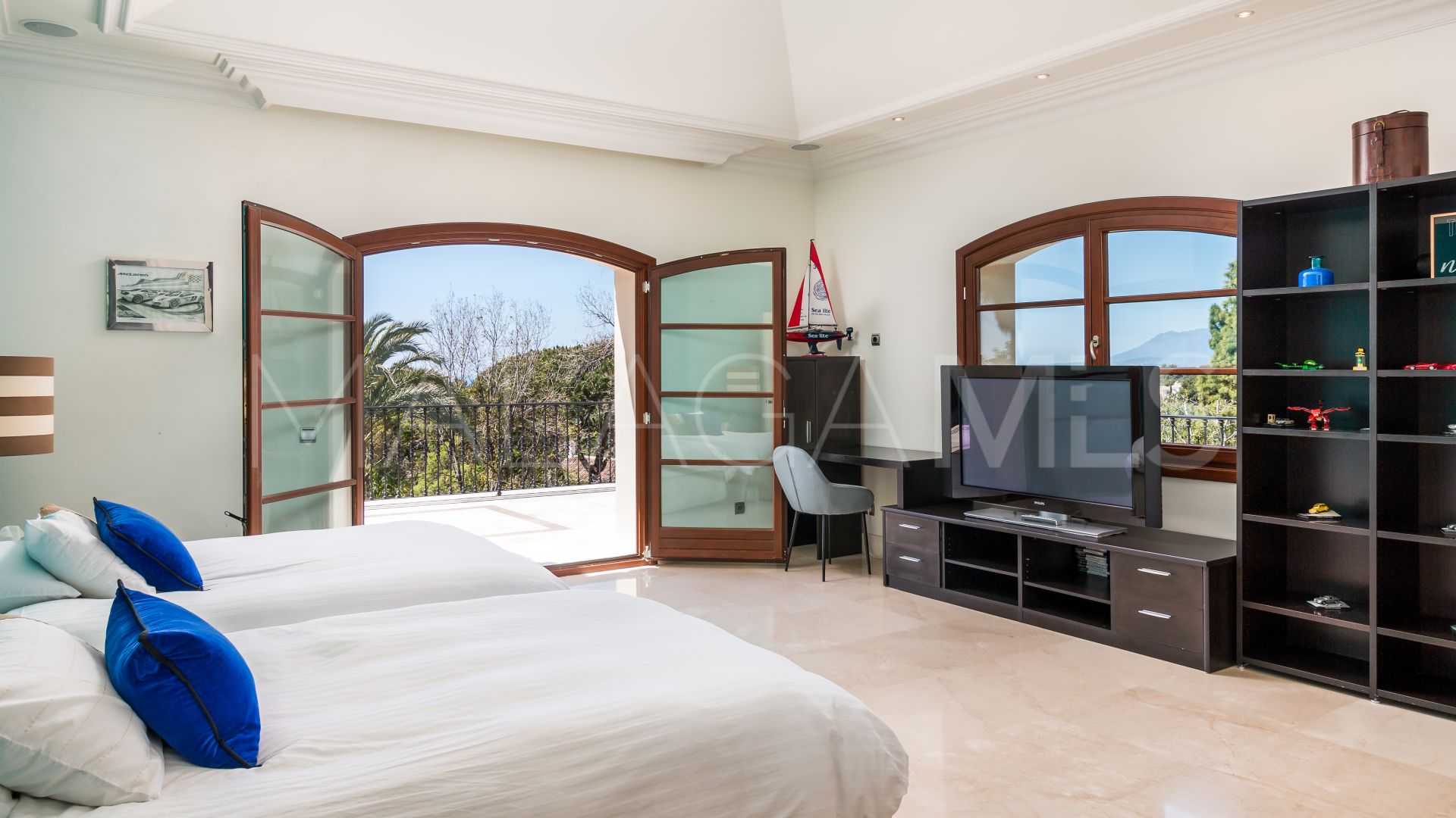 Villa for sale in Los Picos
