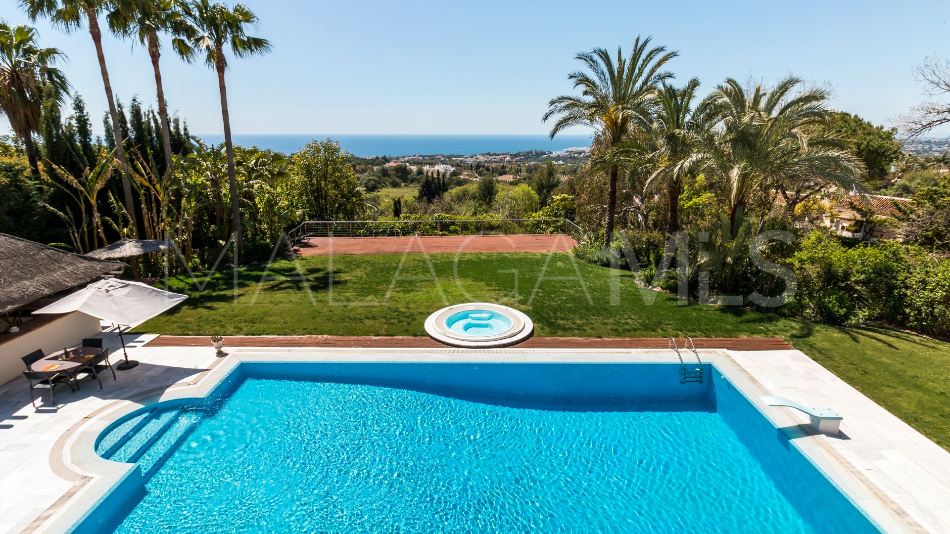 Villa for sale in Los Picos