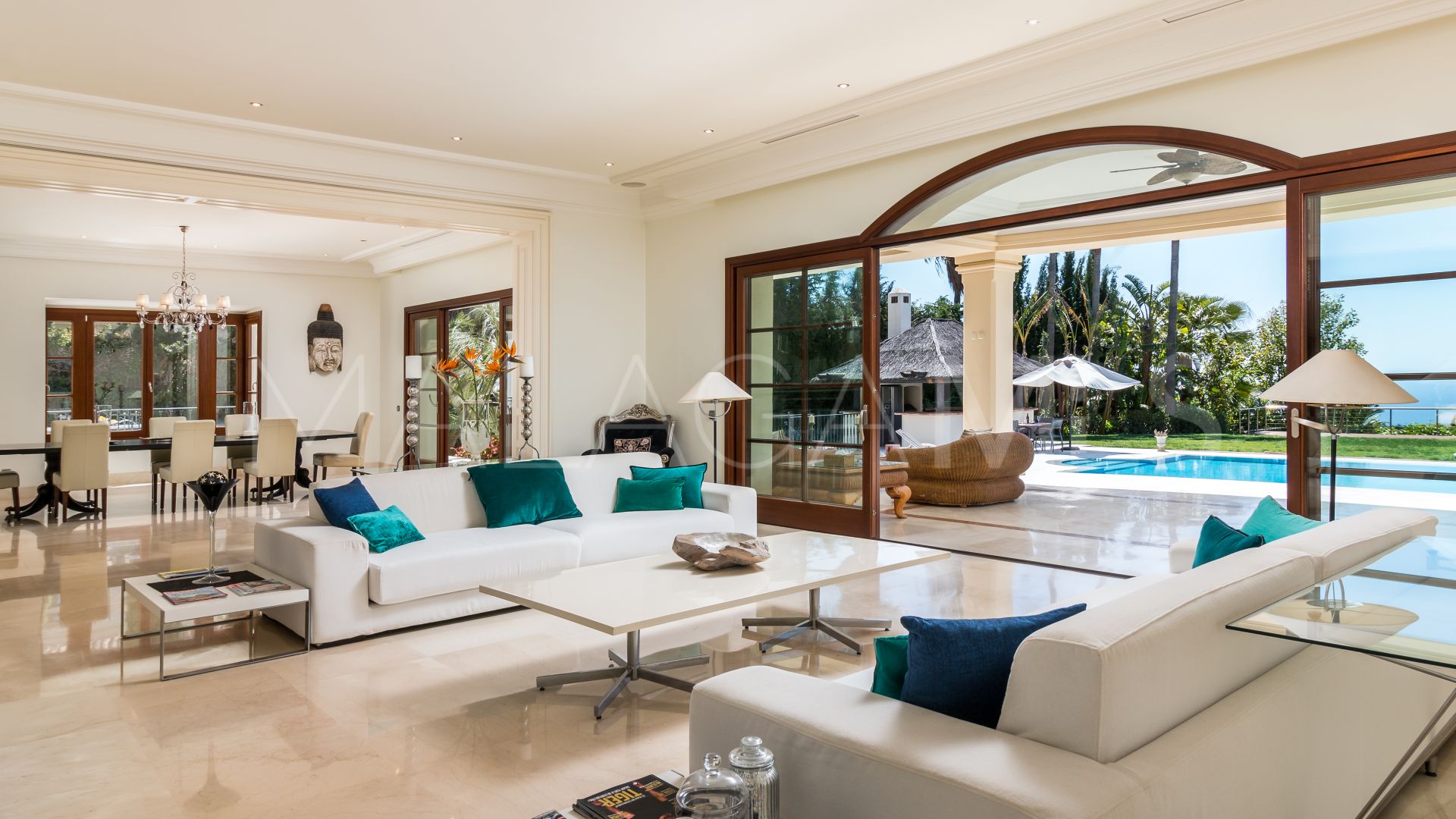 Villa for sale in Los Picos