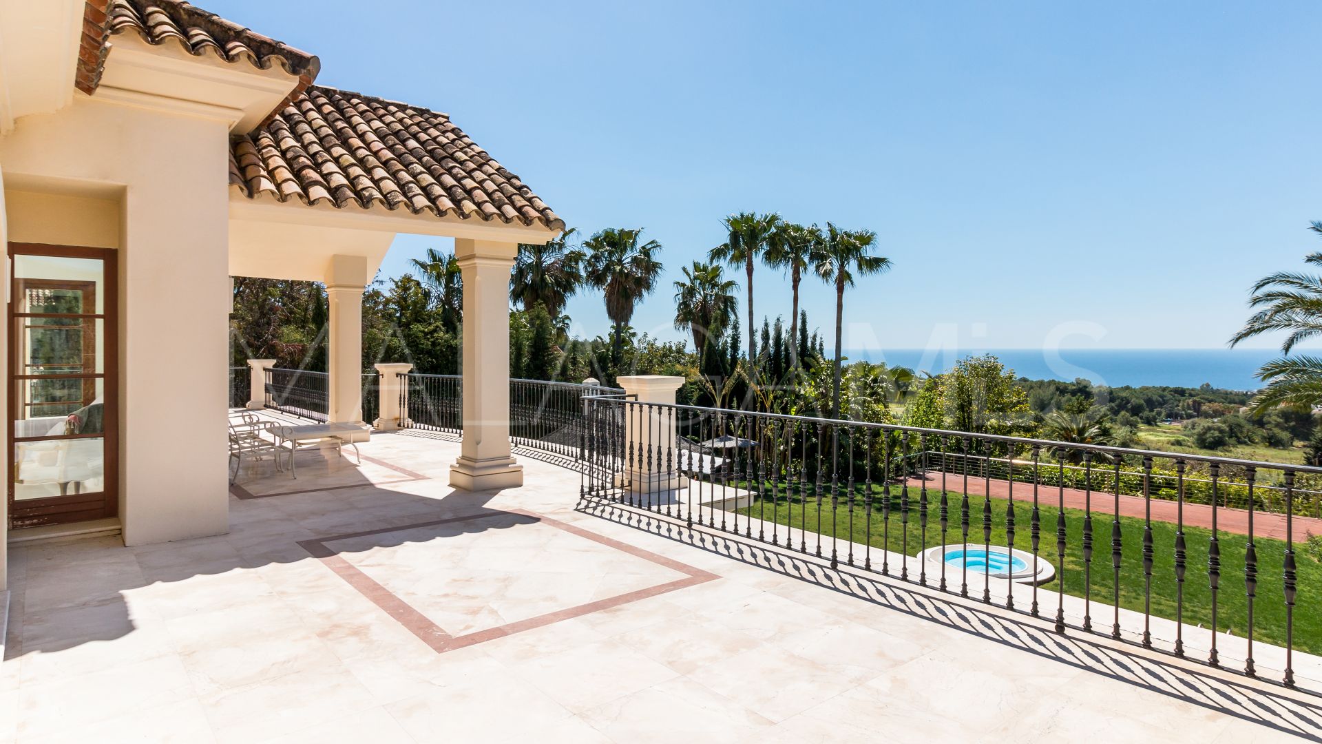 Villa for sale in Los Picos
