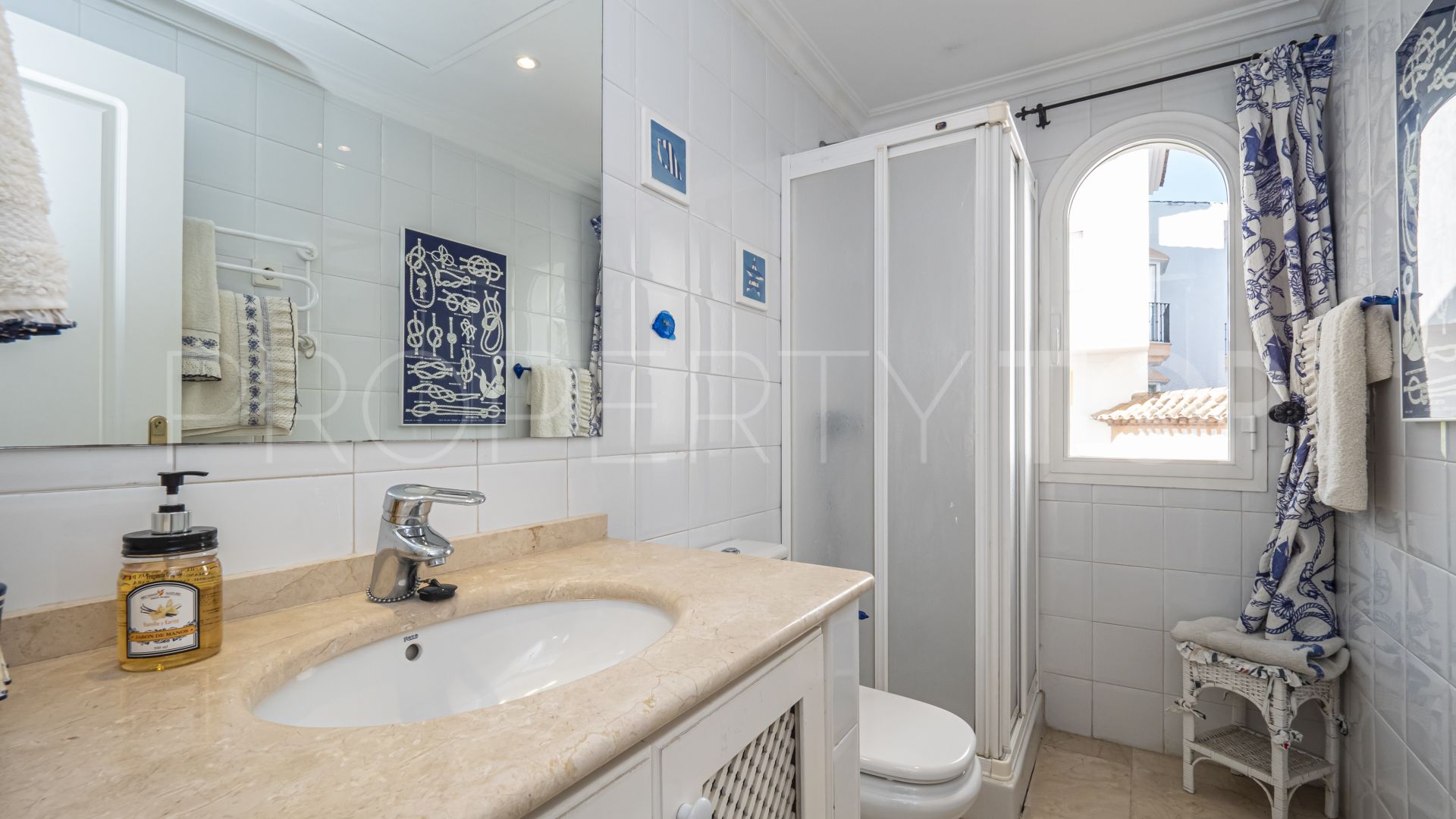 Marbella - Puerto Banus, apartamento planta baja con 2 dormitorios en venta