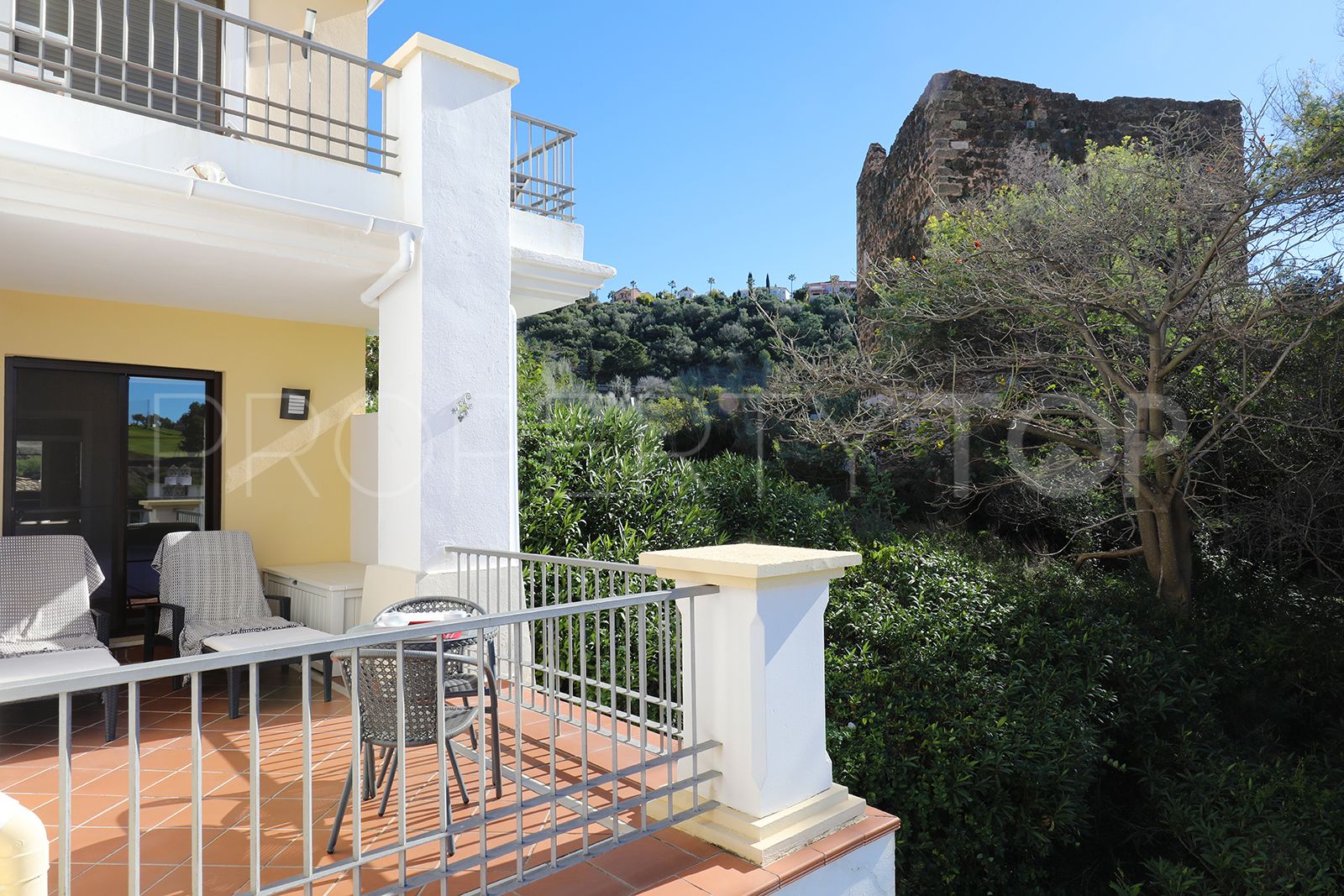 For sale Los Arqueros ground floor apartment