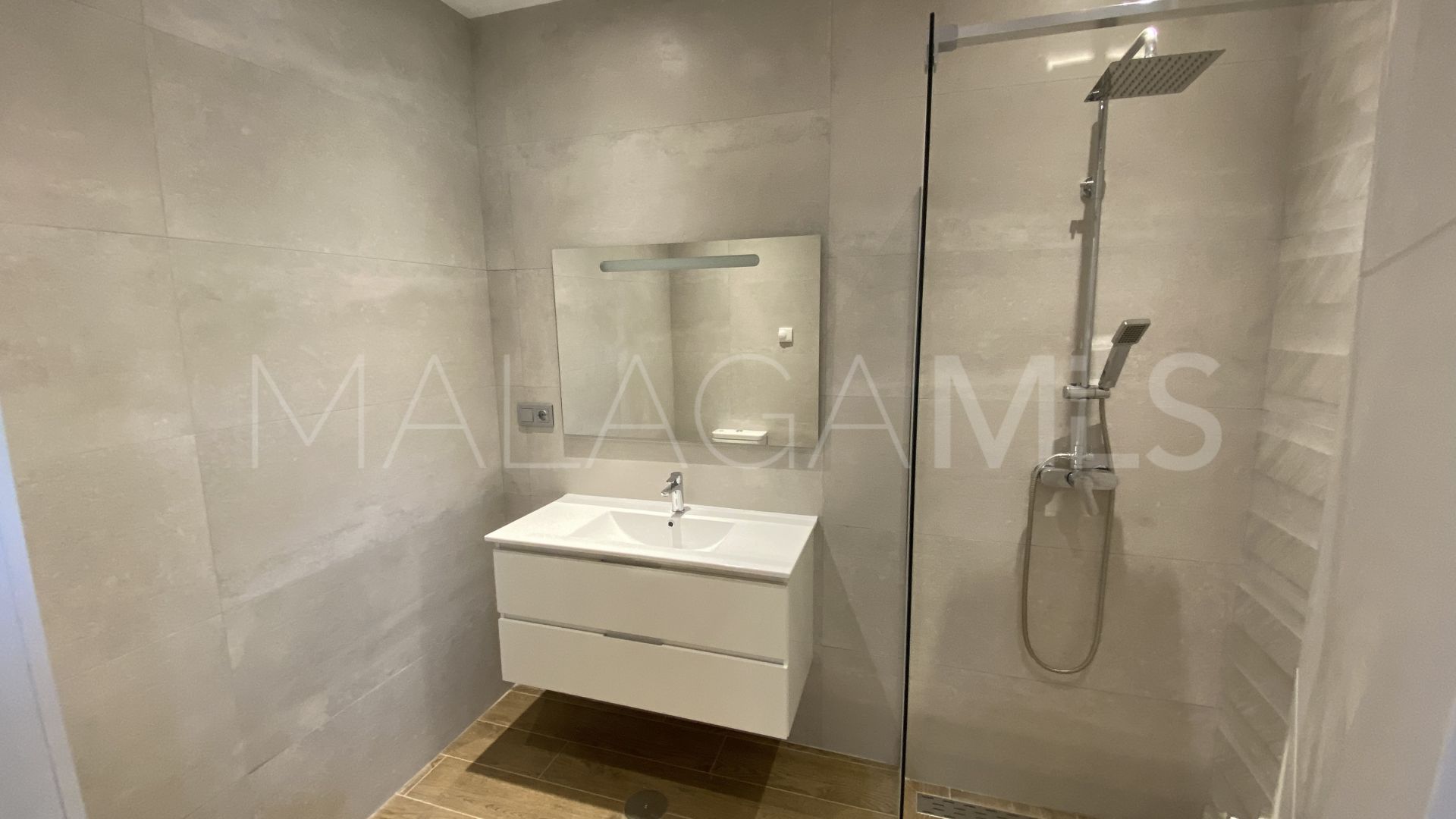 Ático with 3 bedrooms for sale in Estepona
