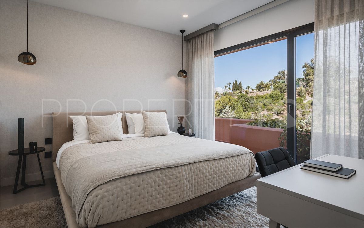 Atico a la venta en Nueva Andalucia con 3 dormitorios