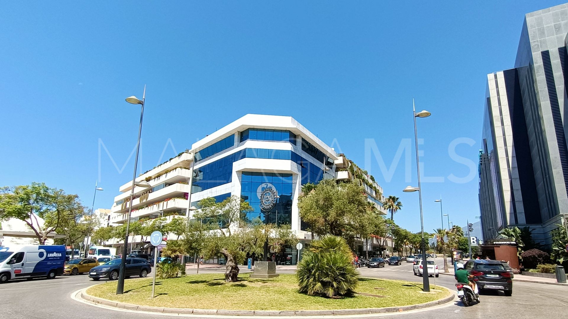 Büro for sale in Marbella - Puerto Banus