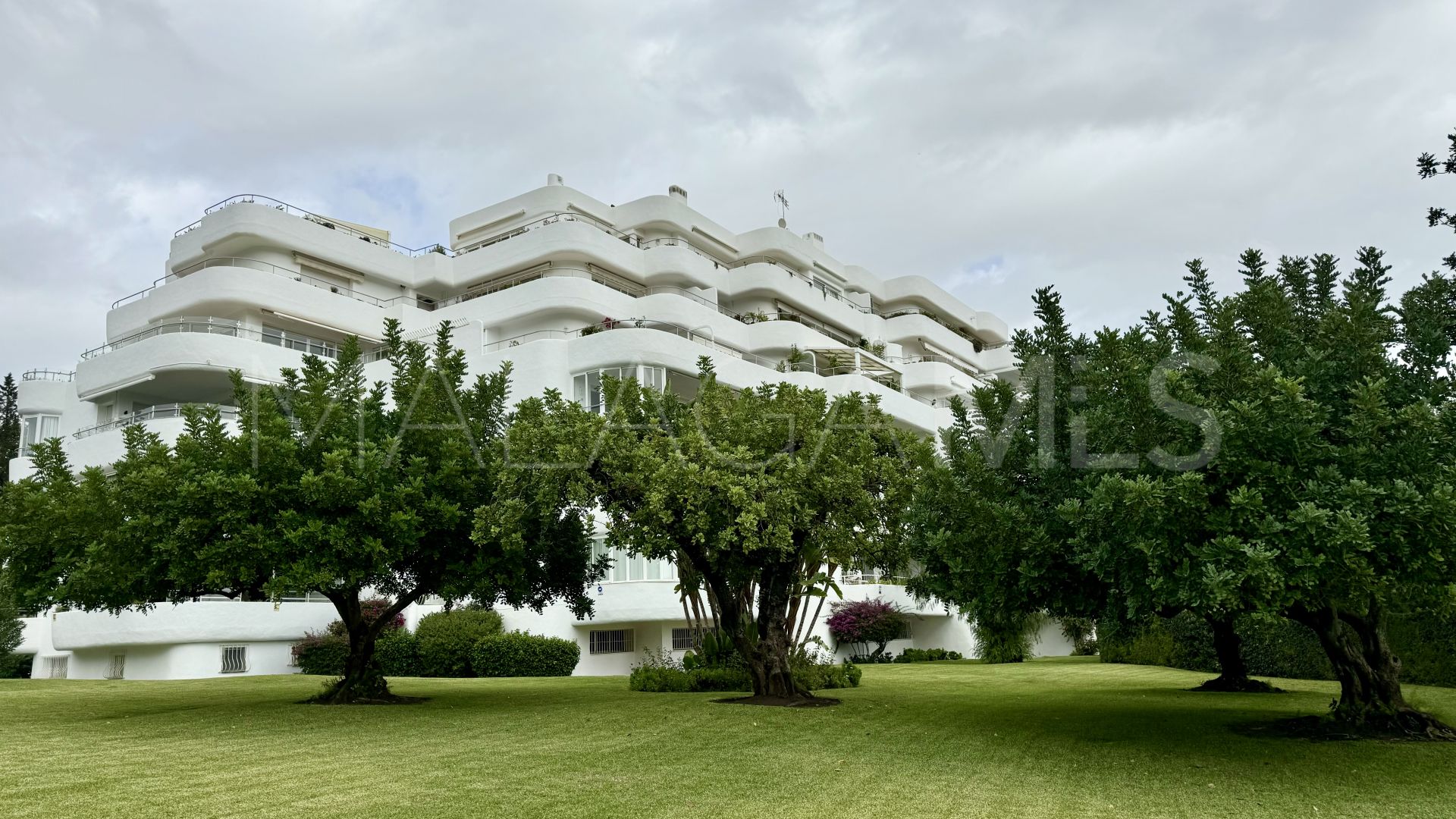 Lägenhet for sale in Guadalmina Alta