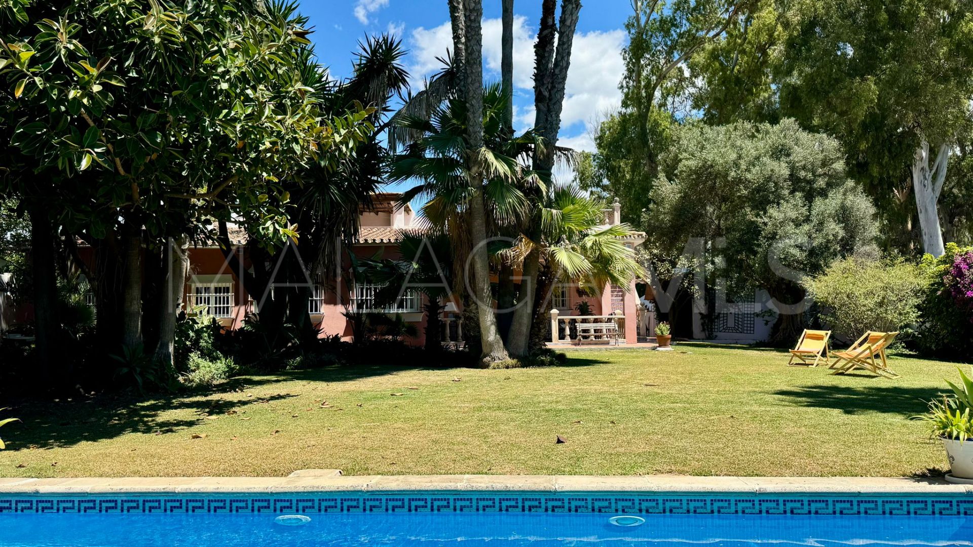 Villa for sale in Linda Vista Baja